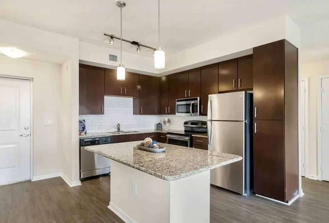 Dark oak kitchen remodel in Coral Springs, FL